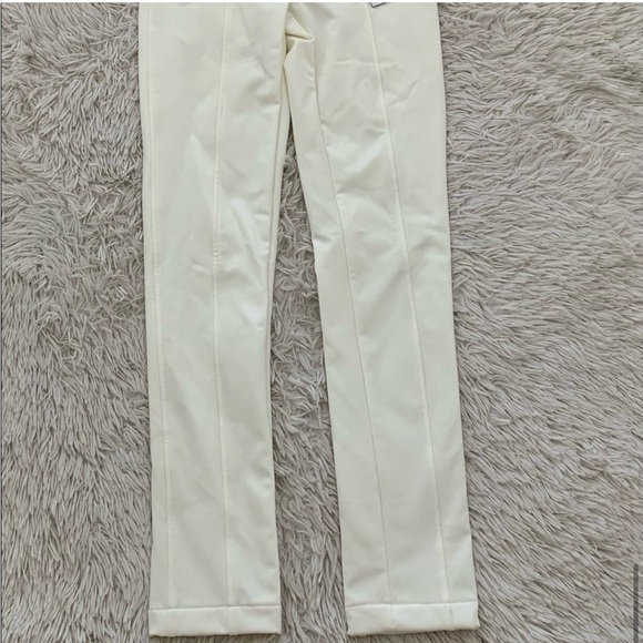 NWT Perfect moment super star quilted down ski suit - Picture 6 of 12